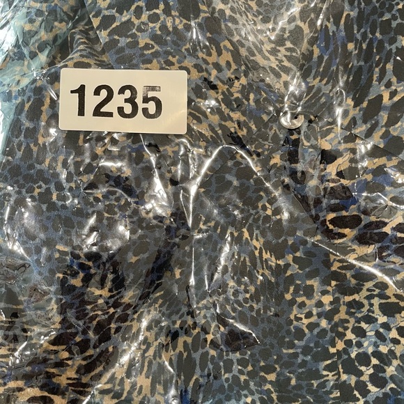 Kobi Halperin Women’s Blouse Size Medium Blue Brown Tan Silk Long Sleeve Silk - Picture 6 of 6